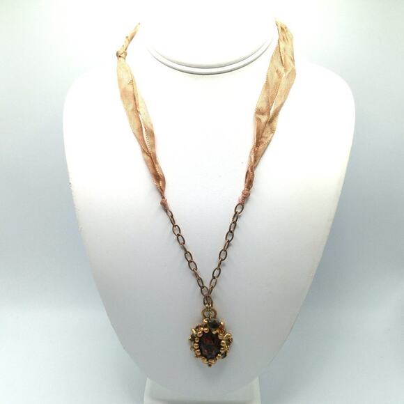 Express Topaz Rhinestone Pendant Necklace Gold Tone Ribbon Chain - Picture 2 of 10